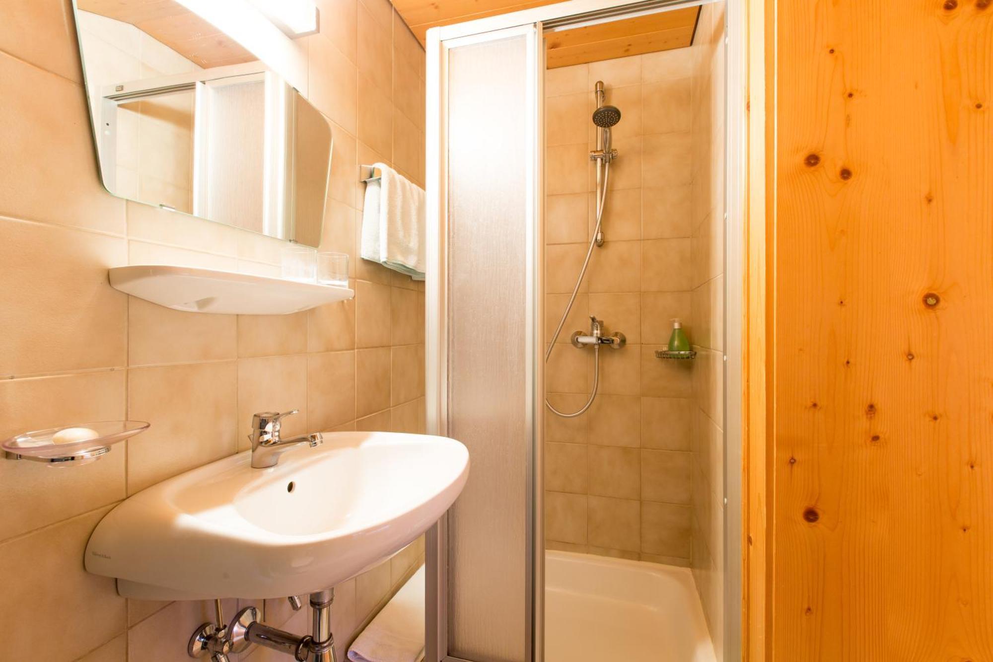 Apartment Wiesenhof - Natur & Weitblick Ueber Innsbruck - Ladestation Fuer Elektroautos מראה חיצוני תמונה